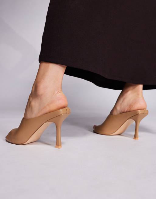 Sandalias color tofe estilo mules de tacón Sriach de Public Desire , 2 de 4