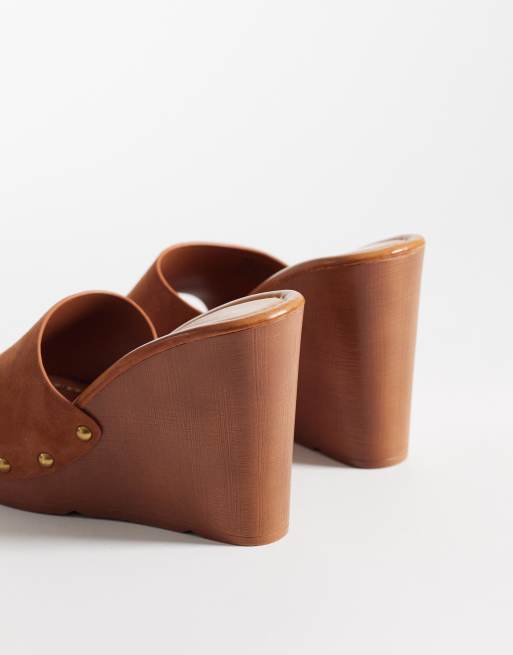 Sandalias color tostado de croché con tacón de cuña Grounded de ALDO, 3 de 4