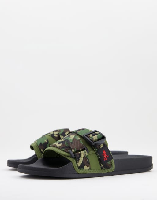 Sandalias con estampado de camuflaje sin cierres de Gramicci