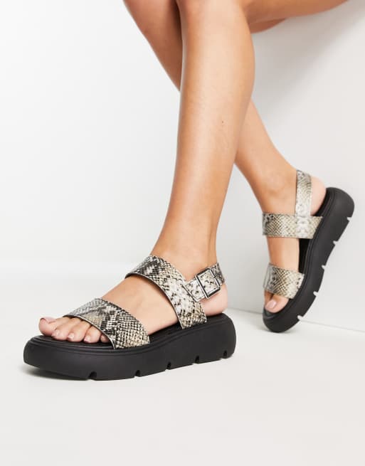 Sandalias con estampado de serpiente y suela gruesa Perrie de Topshop