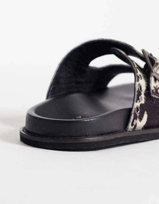 Sandalias con estampado de vaca Dolly de Walk London, 3 de 4