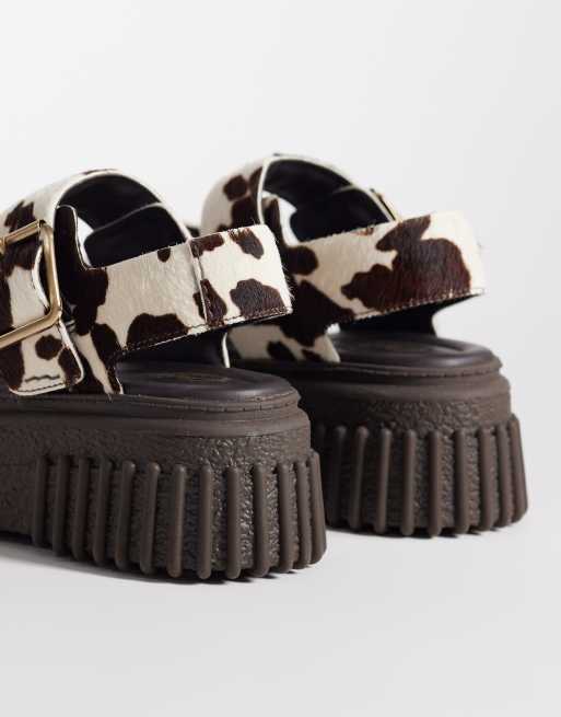 Sandalias con estampado de vaca Evamar Wish de Clarks, 4 de 4