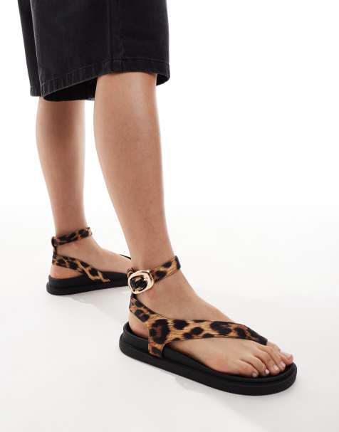 Sandalias con tira de dedo y estampado de leopardo de London Rebel - view 1