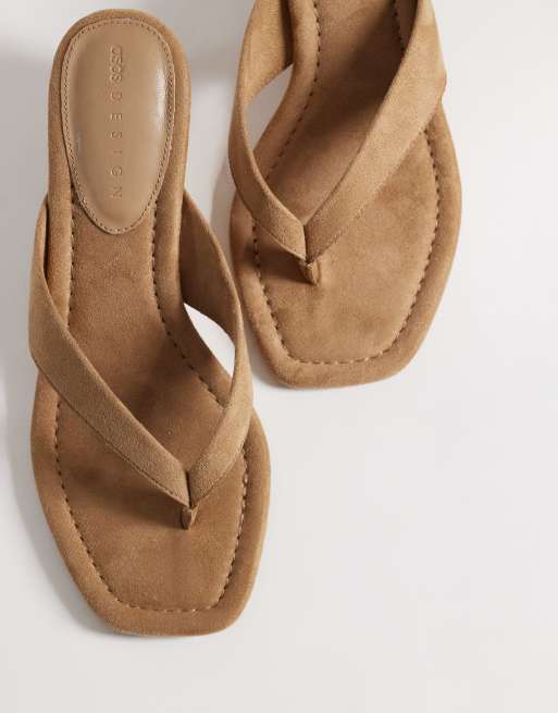 Sandalias de dedo color topo con cuña de antelina Harlow de ASOS DESIGN, 2 de 4