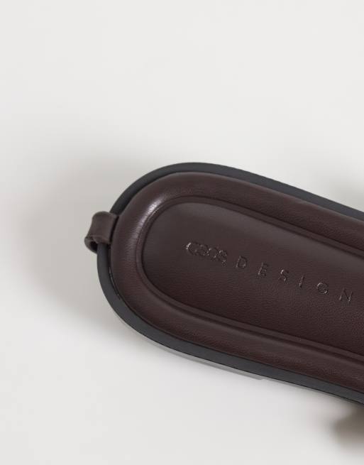 Sandalias de dedo marrón chocolate con diseño de tiras Florence de ASOS DESIGN, 4 de 4