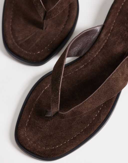 Sandalias de dedo marrones planas de ante auténtico de Nobody's Child, 4 de 4
