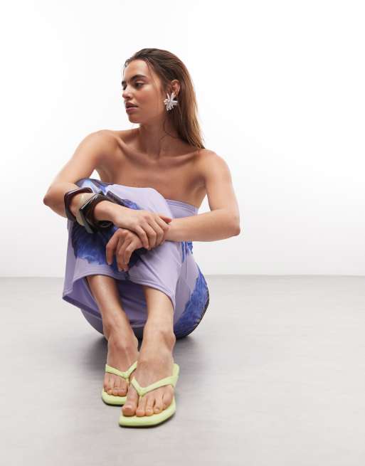 Sandalias de dedo verde lima de tacón bajo Havana de ASOS DESIGN, 2 de 7