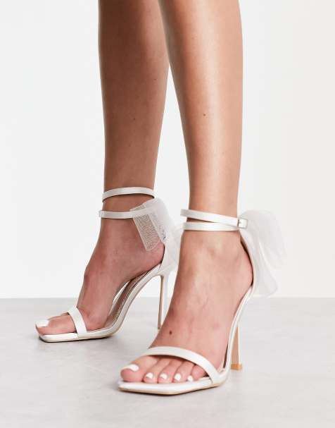 Sandalias de novia color marfil con detalle de lazo de tul Cynzia de Be Mine - view 1