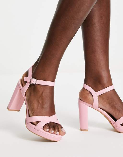 Sandalias de tacón rosas con y tiras de Look | ASOS