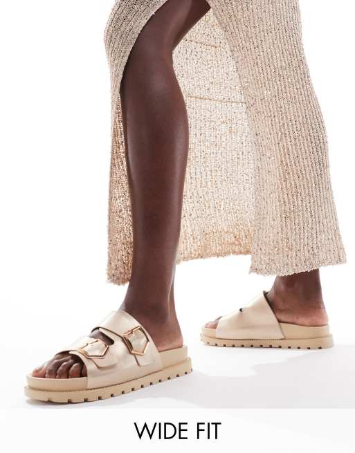 Sandalias doradas con planta moldeada y dos tiras con hebillas de London Rebel Wide Fit