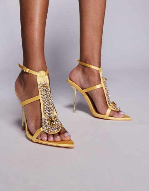 Sandalias doradas de tacón alto con diseño enrejado y pedrería Wyatt de Azalea Wang - view 1