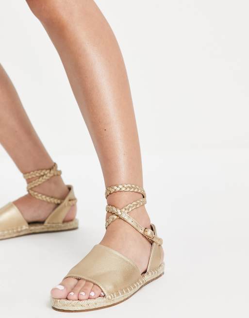 Sandalias doradas estilo alpargata con tiras anudadas Jelly de ASOS DESIGN, 3 de 4