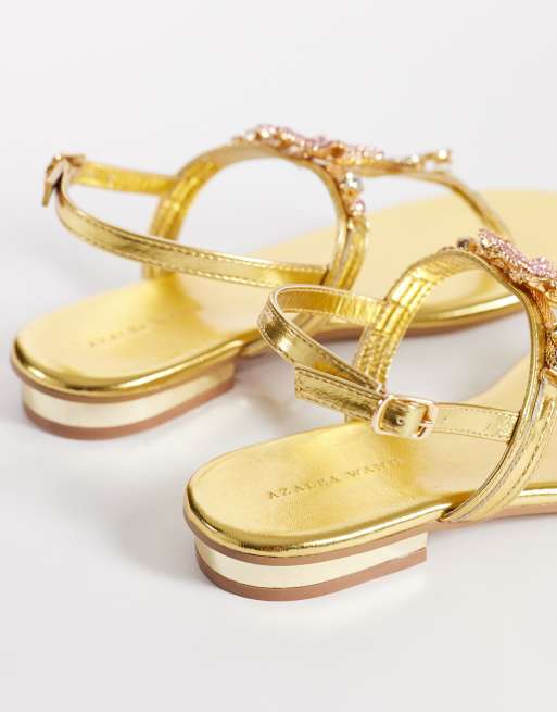 Sandalias doradas planas con abalorios Nautia de Azalea Wang, 4 de 4