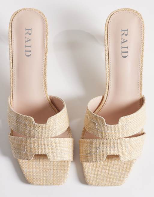 Sandalias estilo mules de tacón bajo de rafia Clydie de RAID Wide Fit, 3 de 4