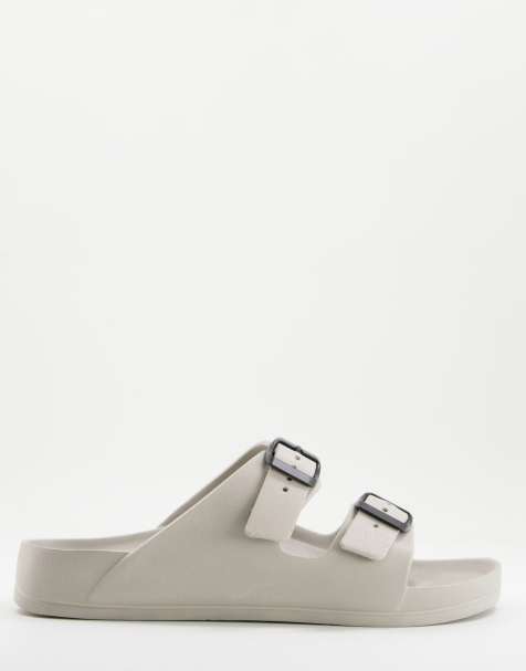 Sandalias gris claro con hebilla de Call it Spring - view 1