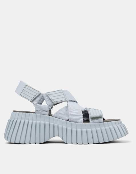 Sandalias grises con tiras cruzadas de Camper - view 1