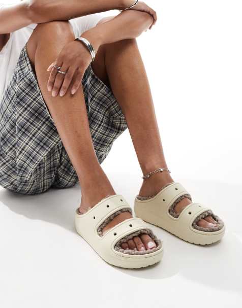 Sandalias marrón pálido unisex clásicas Cozzzy de Crocs - view 1