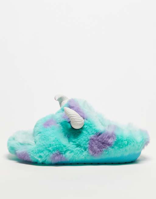 Sandalias multicolores con acabado peludo y diseño de Sulley de "Monsters Inc" de Crocs, 3 de 3
