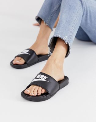 Sandalias negras Benassi JDI de Nike | ASOS