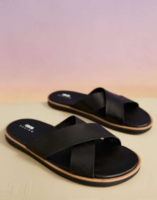 Sandalias negras con diseño de tiras cruzadas de cuero de ASOS DESIGN, 3 de 4
