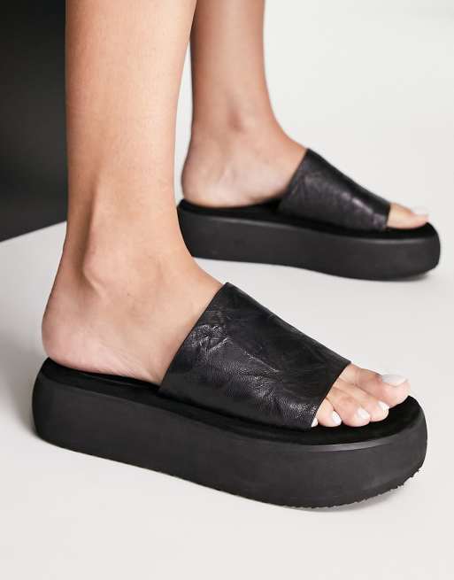 Sandalias negras con plataforma plana gruesa Wish de Tony Bianco