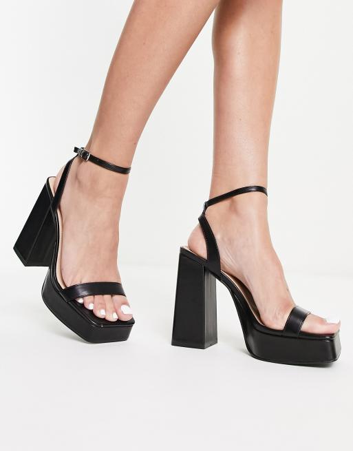 Sandalias negras de tacón con plataforma de Glamorous 