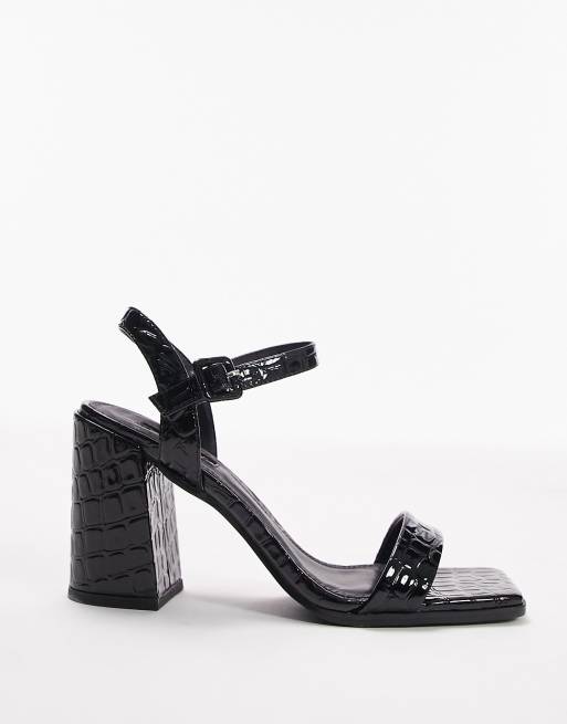 Sandalias negras efecto piel de cocodrilo con tacón de bloque y diseño en dos partes Skylar de Topshop