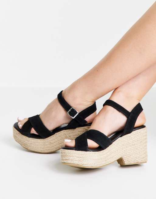 Sandalias negras estilo alpargata con suela gruesa de Superdry