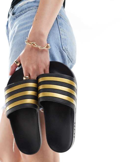 Chanclas adidas doradas hotsell
