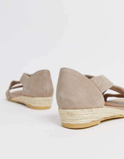 planas estilo alpargata camel de ante Hallie de Office | ASOS