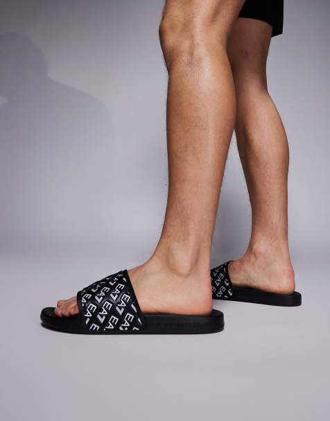 Sandalias playeras negras con diseño integral del logo de Armani EA7 - view 1