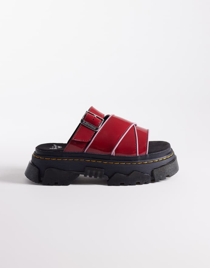 Dr. Martens Sandalias rojo escarlata de charol Mattison de