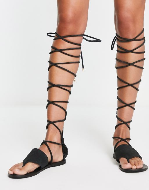 Peluquero Catedral Folleto Sandalias romanas negras por la rodilla de ante Full Moon de ASOS DESIGN |  ASOS