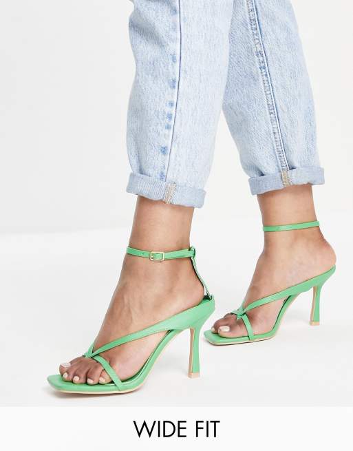 Sandalias verdes de tacón medio con diseño de tiras Meeka de Raid Wide Fit