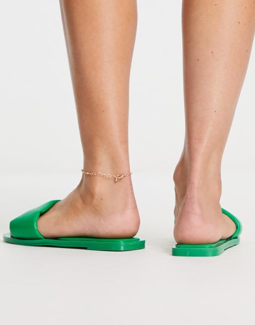 Sandalias verdes planas de Urban Revivo, 2 de 4