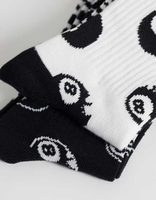 Santa Cruz 2 pack winkowski eight ball patterned socks in white/black, 2 of 3