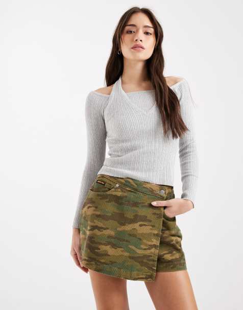 Santa Cruz – Classic – Mörkt kamouflagemönstrad skort i minilängd - view 1