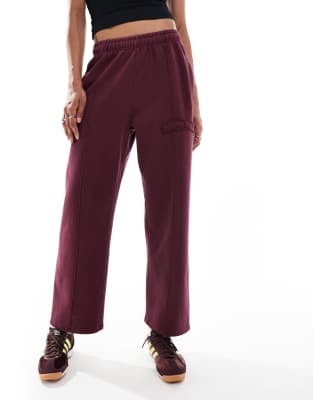 Santa Cruz Santa Cruz co-ord brushed fleece wide fit straight leg logo joggers in burgundy-Red