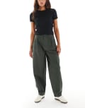 [Santa Cruz] Santa Cruz wide leg balloon pants in khaki-Green 14 Dark Moss