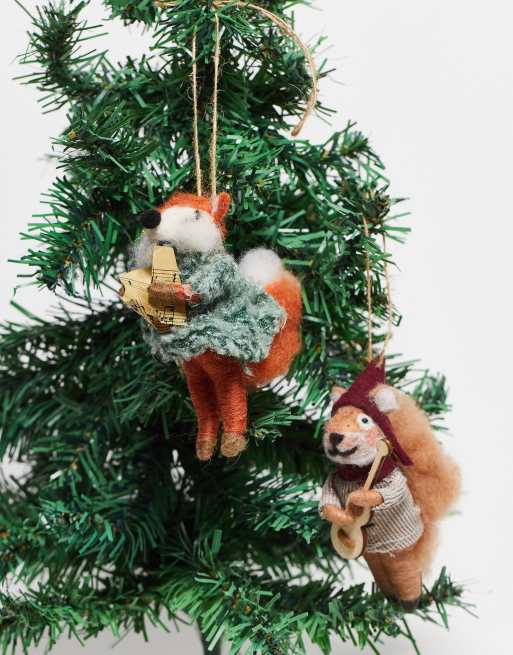 Sass & Belle Christmas decoration in carolling fox and squirrel design