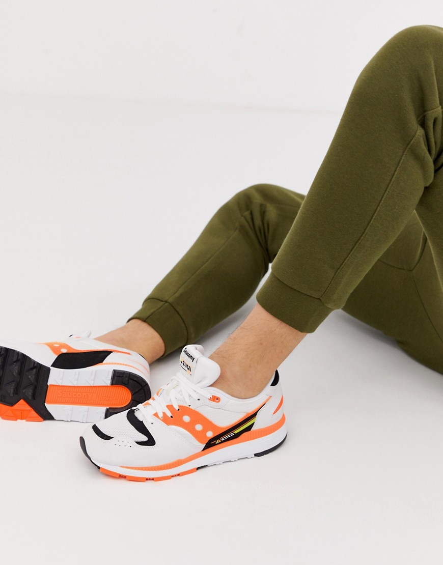 Saucony – Azura OG – Vita och orange sneakers