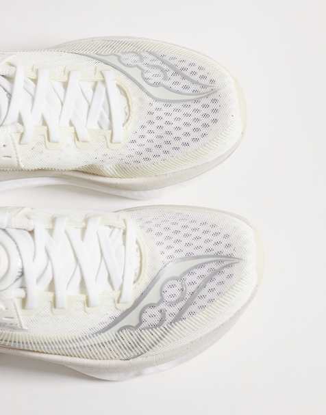 Saucony – Endorphin Azura – Beinvita och vita löparskor - view 1