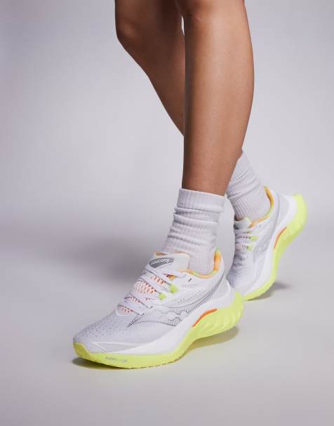 Saucony - Endorphin Speed 4 Fast & Light - Hvide og solgule sneakers - view 1