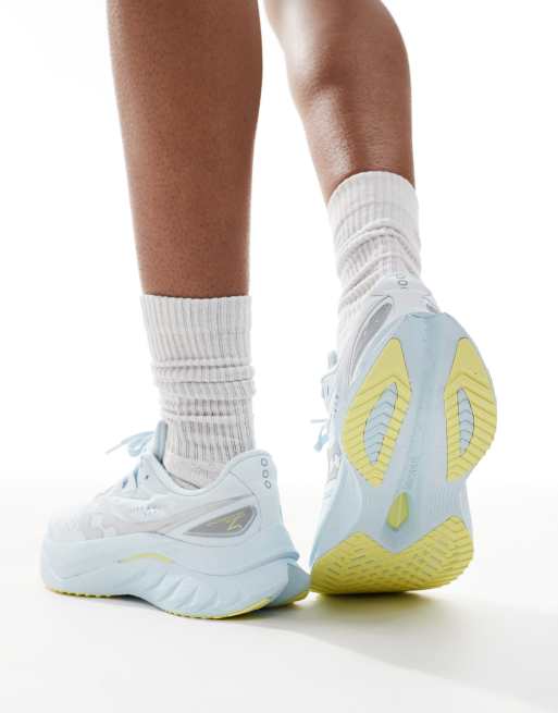 Saucony – Endorphin Speed Fast Light – Sneaker in Eisschmelze