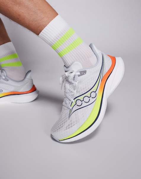 Saucony - Endorphin Speed 5 - Hvide og citrongule løbesneakers - view 1