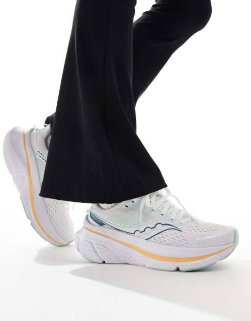 Saucony - Guide 17 - Hardloopsneakers met structuur en demping in wit en geel