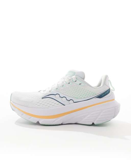 Saucony Guide 17 structured cushioning running trainers in white and peel