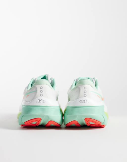 Saucony Guide 19 trainers in white multi, 3 of 5