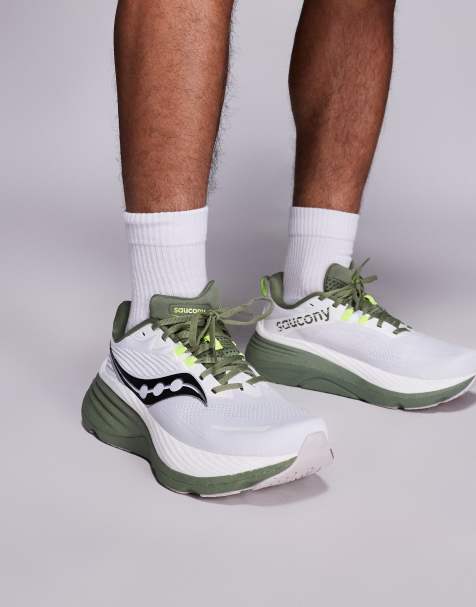 Saucony – Hurricane 24 – Lauf-Sneaker in Weiß und Olivine - view 1