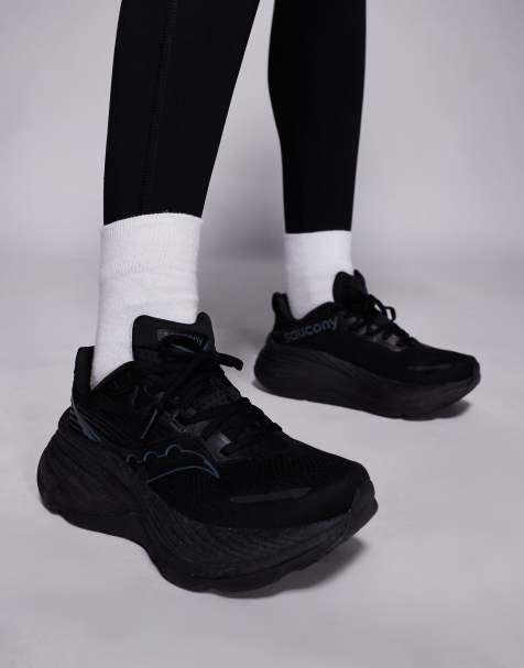 Saucony - Hurricane 24 Max - Baskets rembourrées - Triple noir - view 1